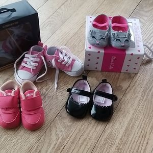 4 Pairs of Baby Girl Crib Shoes! Size 1